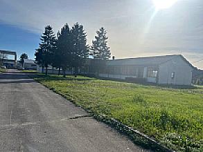 Izdaje se hala od 1500m2 u Mionici