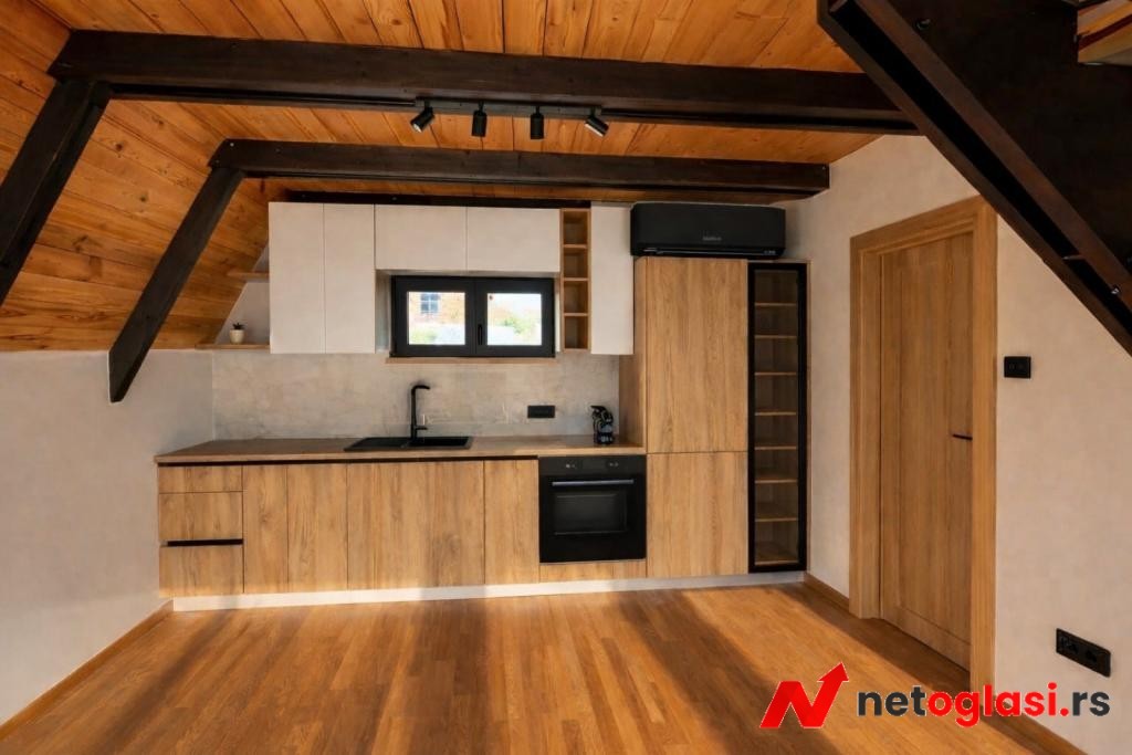 Na prodaju Luxury Villas&Poll,Arandjelovac