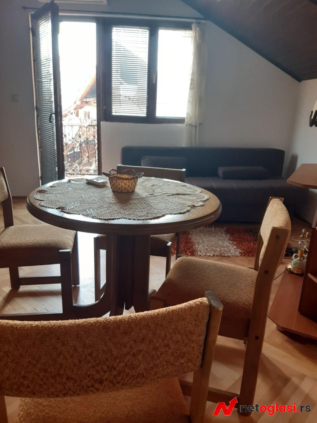 Stan za izdavanje u samostalnoj kuci, Vranje – centar