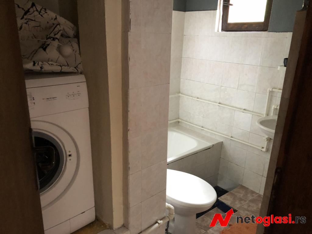 Stan za izdavanje u samostalnoj kuci, Vranje – centar