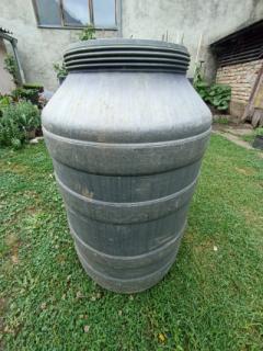 Plasticna burad