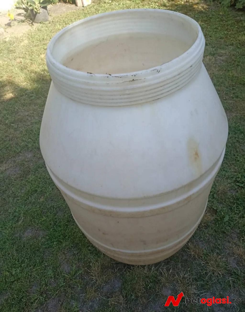 Plasticna burad