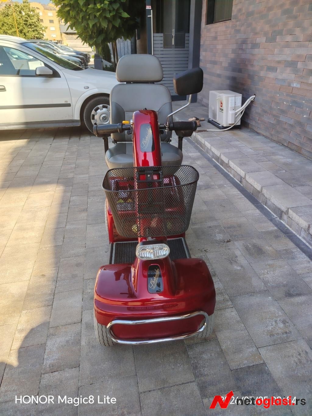 Elektricna invalidska kolica