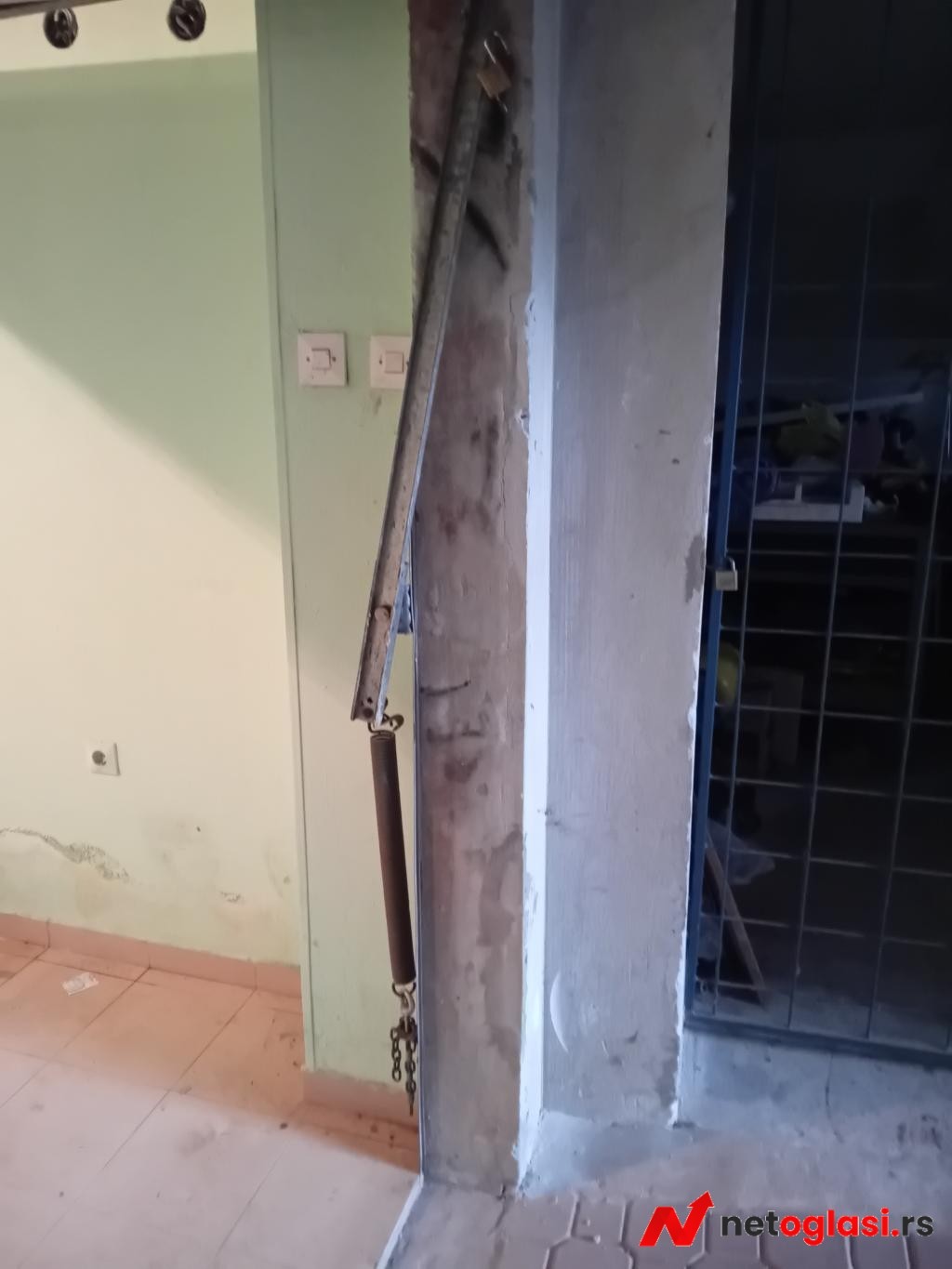 Polovna garazna vrata