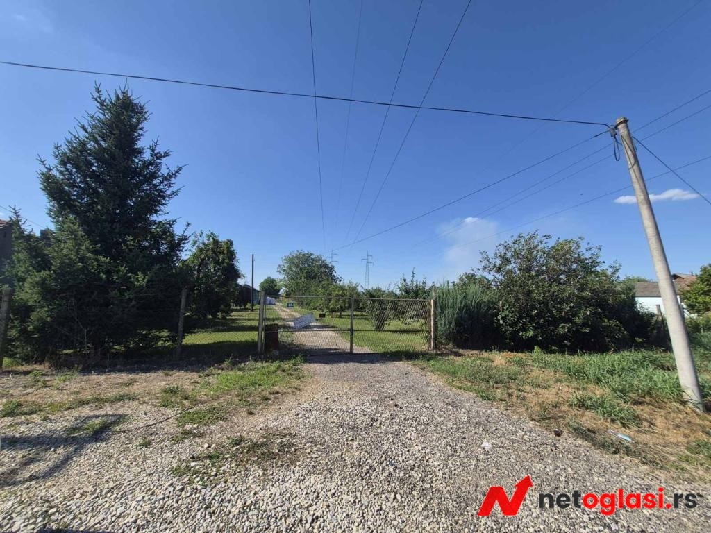 Na prodaju salas – Rumski drum 69a, Sremska Mitrovica