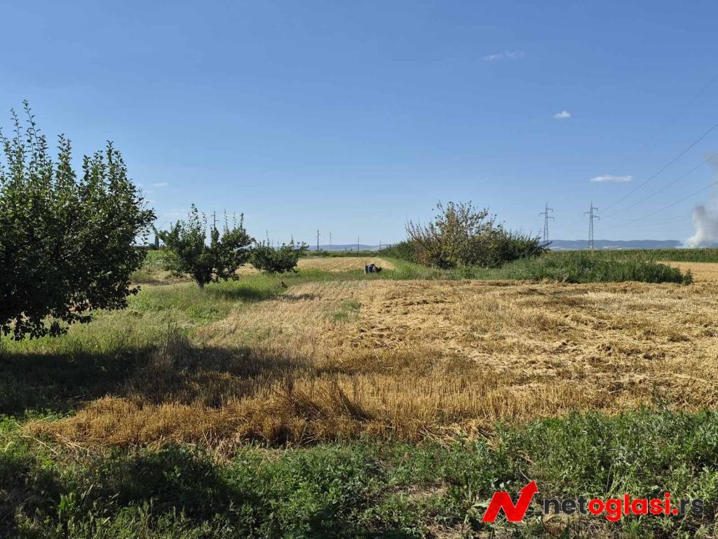 Na prodaju salas – Rumski drum 69a, Sremska Mitrovica