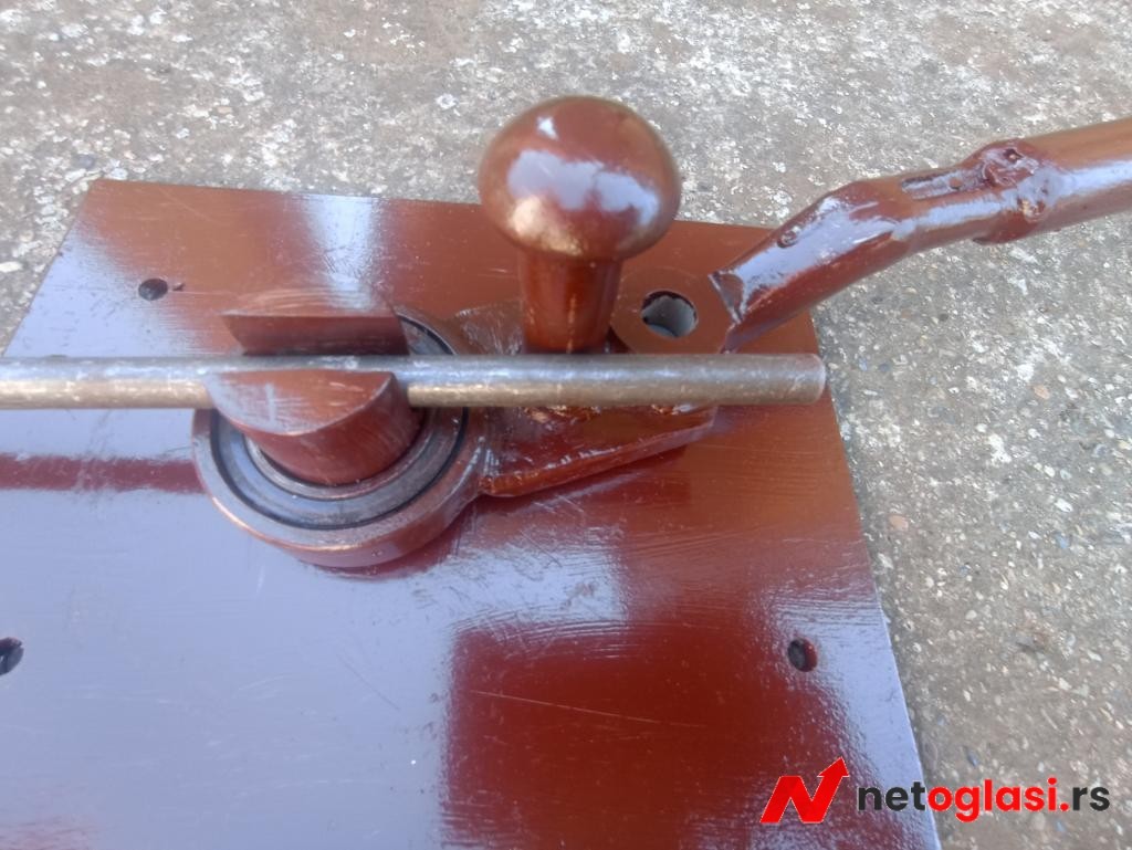 Alat za savijanje armature ( pikerica )